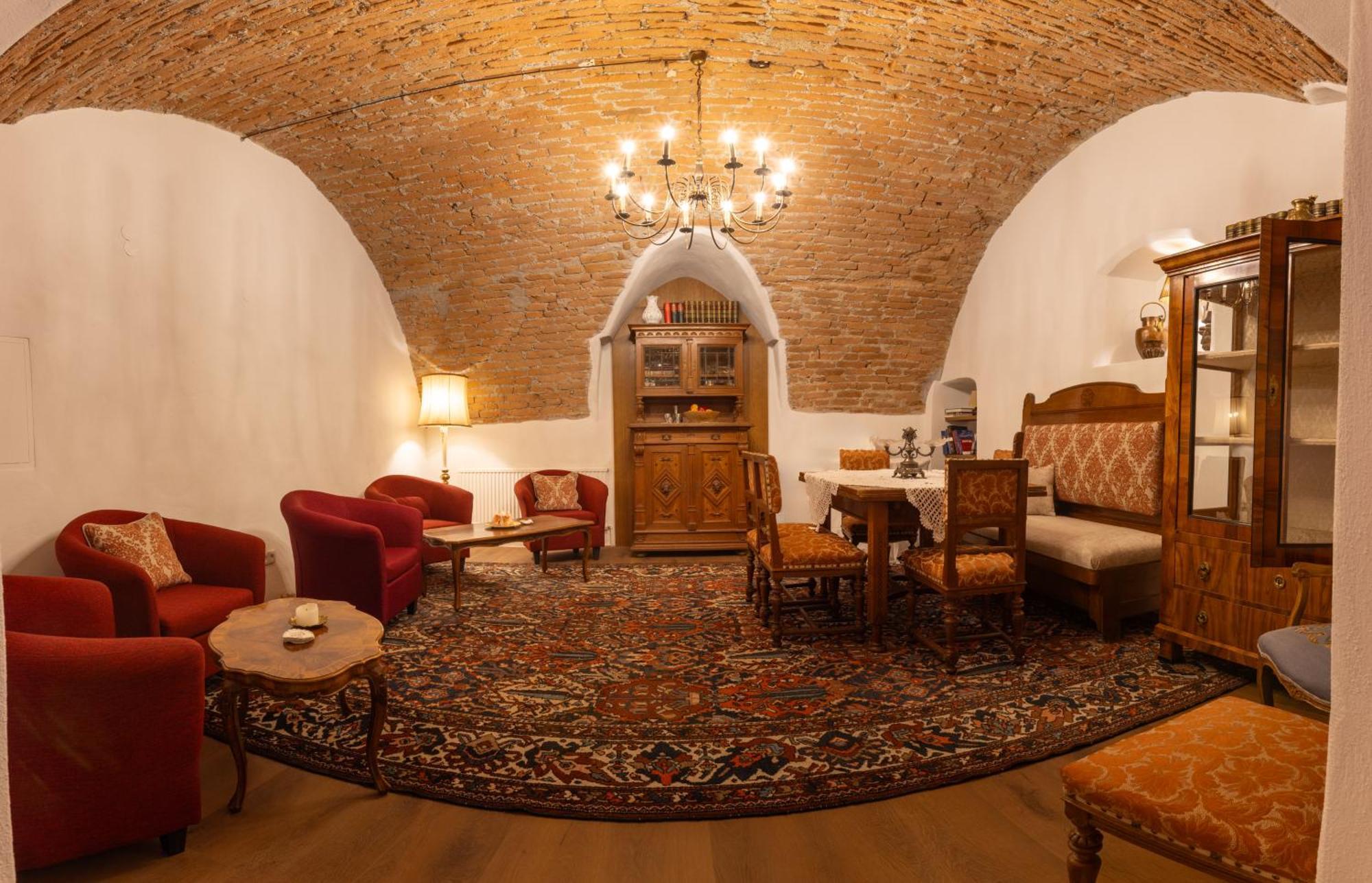 Hotel Krone Matrei am Brenner Dış mekan fotoğraf