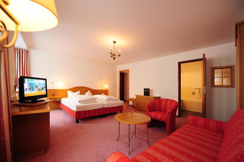 Hotel Krone Matrei am Brenner Dış mekan fotoğraf