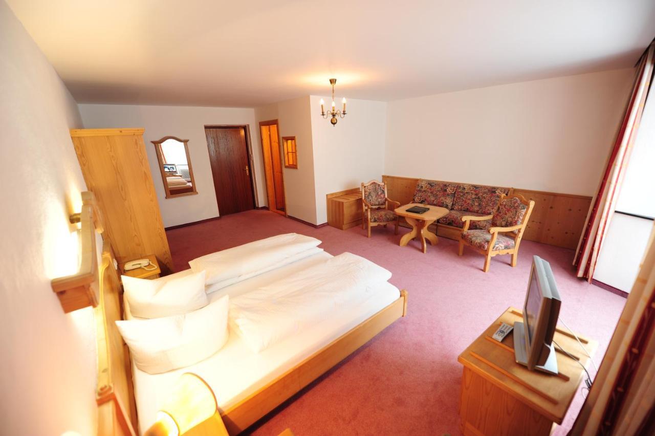 Hotel Krone Matrei am Brenner Dış mekan fotoğraf