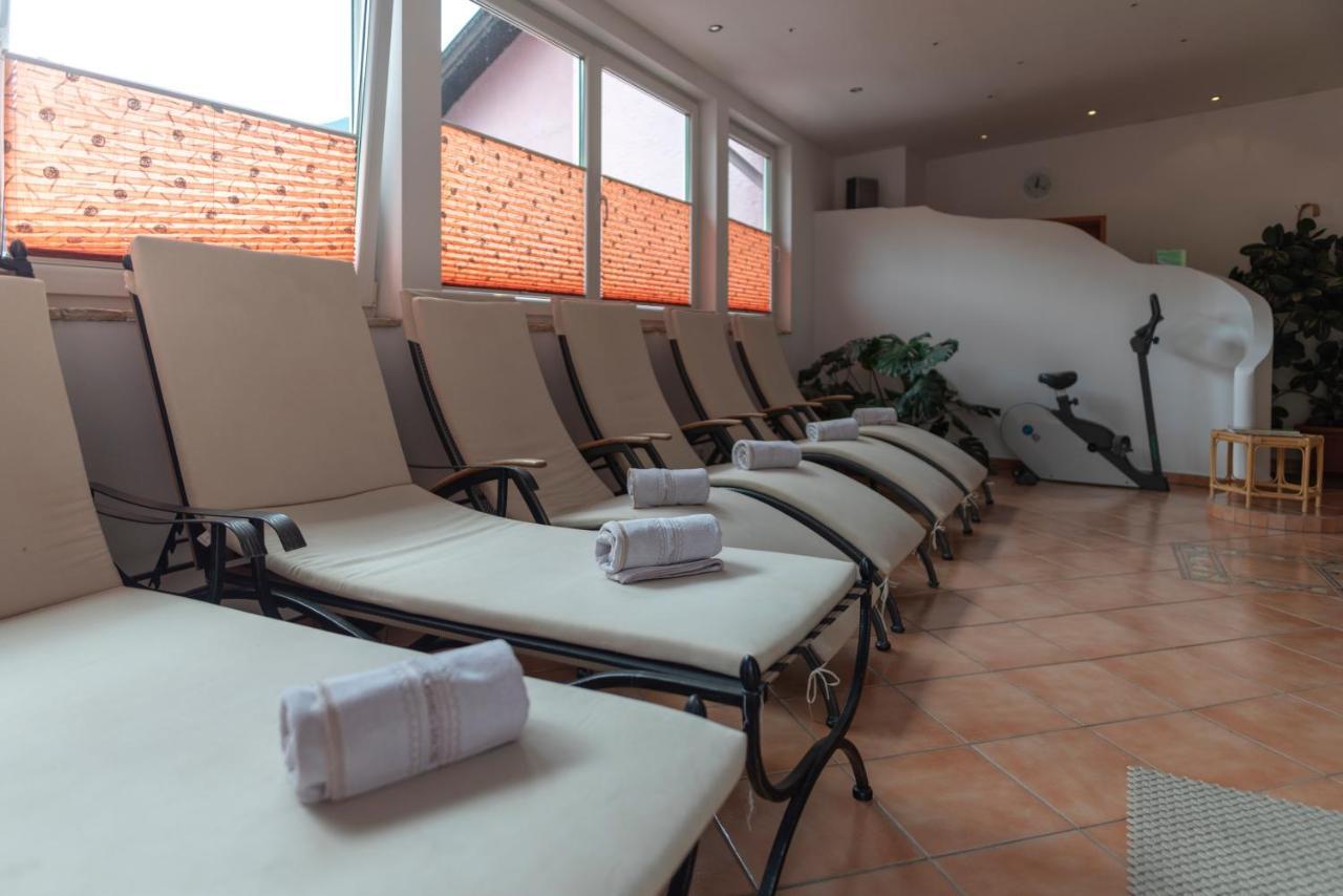 Hotel Krone Matrei am Brenner Dış mekan fotoğraf